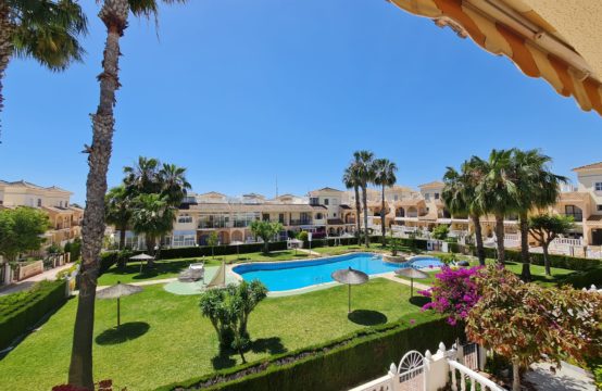 Excellent south facing townhouse in Playa Flamenca